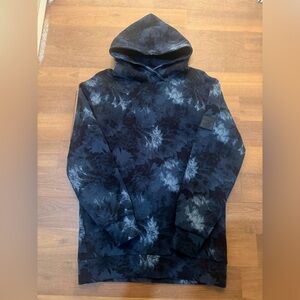 Women’s Blue Floral Sweater